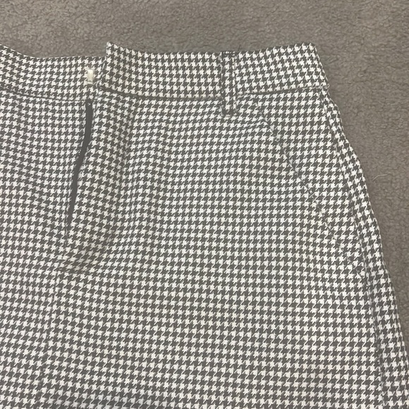 Zara skorts- extremely cute unfortunately gained weight - Picture 5 of 5